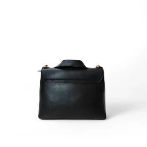 "Elegant black leather crossbody bag with adjustable strap, featuring sleek, minimalist design and a secure zipper closure. Made from high-quality leather with a smooth texture, suitable for everyday wear and versatile styling. Compact yet spacious, perfect for carrying essentials."